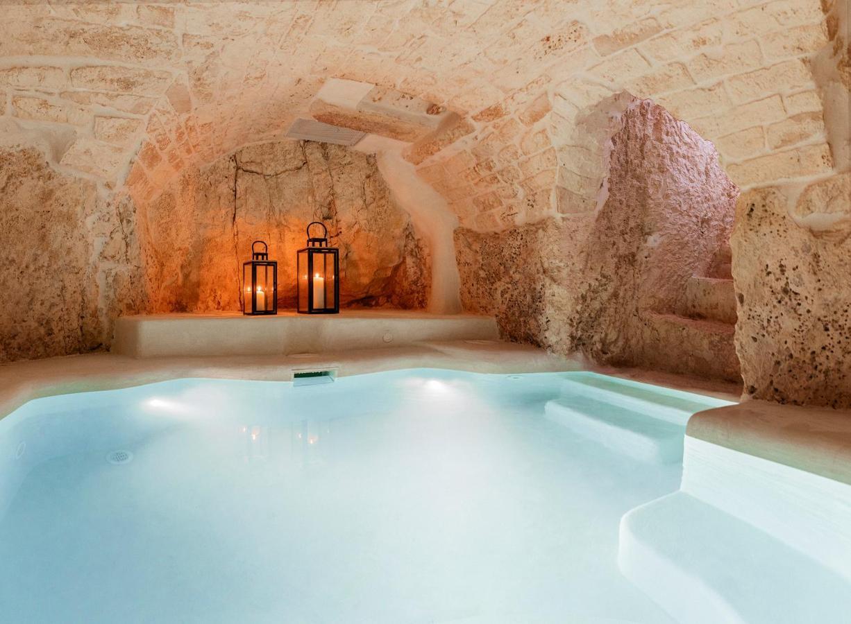 Alesia Luxury Cave Bed & Breakfast Ostuni Bagian luar foto